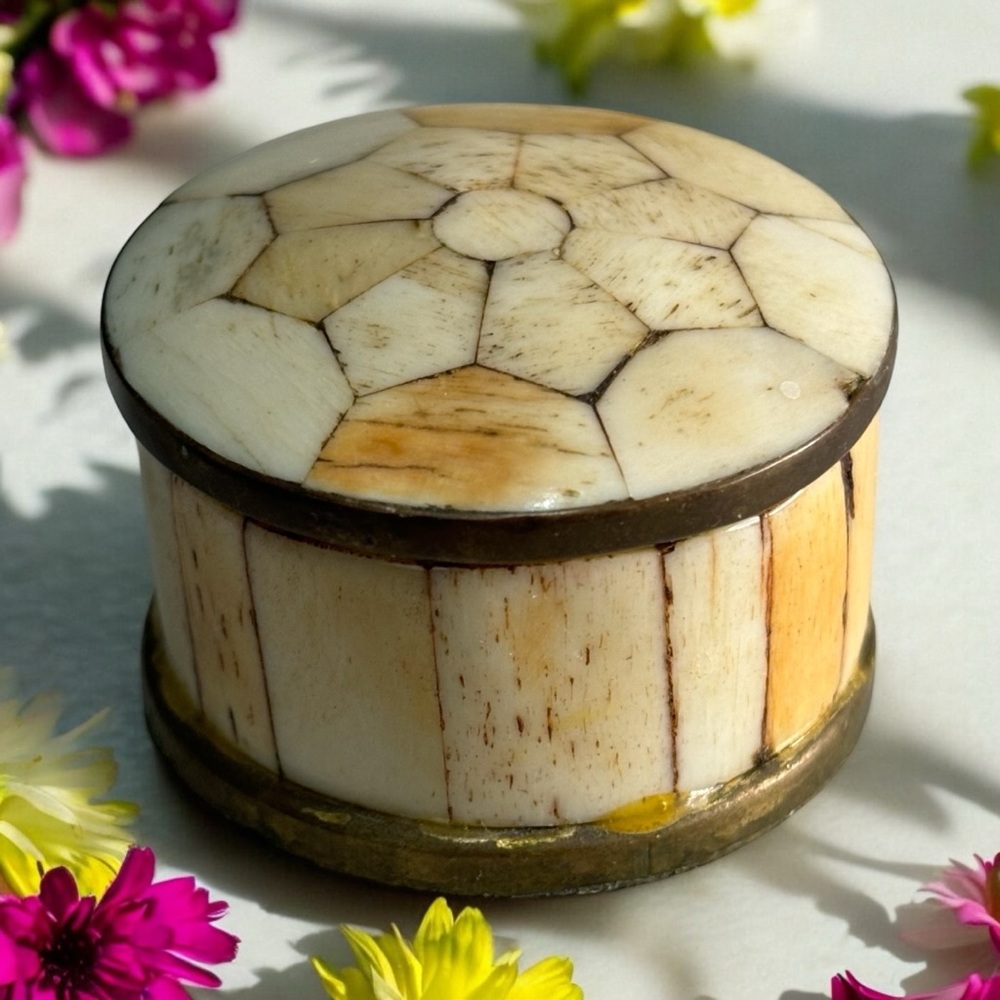 Contemporary Polished White Marble Jewelry Pill Box Brass Trinket Mother Pearl